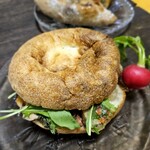 varm COFFEE & BAKERY - 放牧羊のシシカバブサンド♪♪スパイシーです(*´▽｀)