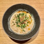 地葉はなれ - 2023.12.  担々麺