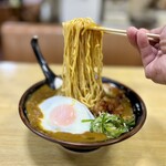 サッポロ麒麟ラーメン - 麺リフト。