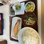 Sukiya - 　　　　　　　鮭定食　納豆　ご飯大盛
