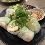 タイ料理ジャンピー - ⚫️ポピア・ソット（生春巻き）¥690 すごいボリューム！