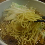 麺屋ちゅるどれん - 麺はやや細ちぢれ麺