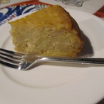 すぺいん亭 - 欧州らしいジャガイモと玉子のスペインオムレツです