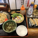 ランチ&ダイニング かず屋 - 料理写真:炒飯定食ご飯大盛(税込980円)