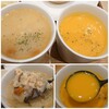 PIETRO A DAY SOUP SHOP&CAFE - PIETRO A DAYセット 1,298円✨スープ2種とサラダ、雑穀米orライ麦石窯パンが付きます。スープは参鶏湯(＋100円)と北海道産かぼちゃを。参鶏湯は大根等の根菜にホロホロの鶏！