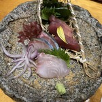 おばんざい処 楽笑家 - お造り、鯛、縞鯵、本鮪