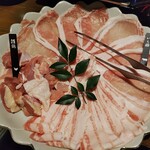 Sakuragi Roumon - いも豚と雛鳥の火鍋