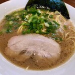 ばってんラーメン - ラーメン 780円