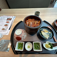 まるや本店 中部国際空港店 - 鰻と肝吸い