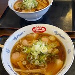 しな喜 - ラーメン600円　チャーシュー4枚