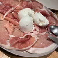 オービカ モッツァレラバー 横浜店 - 