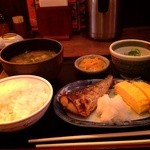 街かど屋 - 豚汁定食