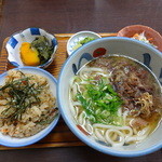 お食事処　山下 - 炊き込みうどん定食（750円）