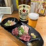 Tachinomi Yakitori Daifugou - 瓶ビールととり刺し盛合わせ