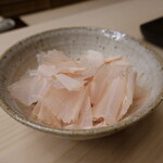 片折 - 湯豆腐の鰹節