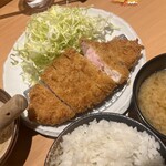 豚屋とん一 - ロースカツ定食880円