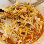 ラーメン二郎 - 赤酢投入～♪