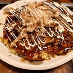 ぼちぼち - お好み焼きは焼いたのが運ばれてくる