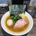 Yokohama Iekei Samurai - 半ラーメン（醤油） 多め濃いめ 700円