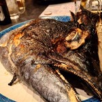 酒奏居肴家 季酒 - 巨大まぐろカマ