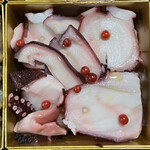 エピセ - A5常陸牛 牛丼　蛸のマリネ　鶉肉のパロンティーヌ