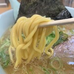 ラーメン山岡家 - 麺