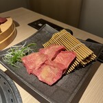 焼肉 六六六 - 