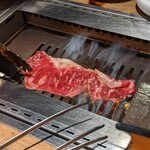 Jukusei Yakiniku Nikugen - 