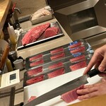 SUGALABO - 本マグロに、薩摩牛フィレ　圧巻の赤い眺め