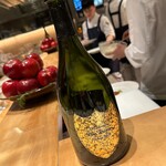 SUGALABO - アミューズでたくさん飲んでしまい、早々にペアリングも追加。ほぼ、飲みきり