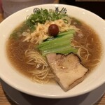 らぁ麺 善治 - 醤油らぁ麺 ¥900（価格は訪問時）