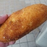 マロンド - カレーパン 147円
            