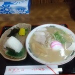 武蔵屋食堂 - 中華そばとおにぎり1個