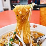中華大新 - 大新ラーメン_麺リフト
