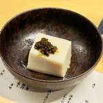 瓢斗 - 胡麻豆腐のキャビア添え
