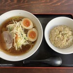 鶏白湯専門店 五星村 - 野菜ラーメンと半チャーハン