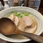 塩らー麺 本丸亭 - 