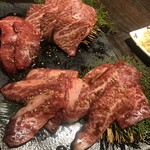 炭火焼肉・韓国料理 KollaBo - 