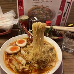 彩華ラーメン - 旨いスープ、うまい麺、ウマイ野菜