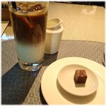 エンポリオ アルマーニ カフェ - 