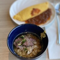 スカイグリルブッフェGOCOCU - 兵庫県産牛 ローストビーフめしと兵庫県夢前町の卵を使ったオムレツ