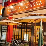 トラットリア・ラ・カパンナ - 外観