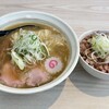 Menkoubou torimu - 料理写真:鶏そば＋炙りチャーシュー丼　850円+ランチ200円