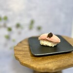 酒楽亭 空庵 - トリフ鴨チャーシューの握り