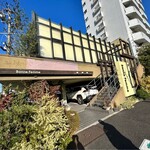 ボン・ファム - 外観