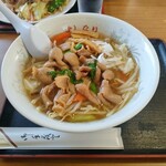 よしなり食堂 - モツラーメン