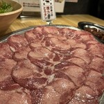 Taishuu Horumon Yakiniku Kemuriki - 