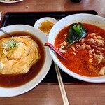 台湾料理 龍華 - 担々刀削麺と天津飯