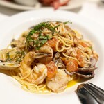 PESCA WAIKIKI BEACH - 