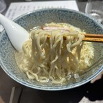 麺とスープの店 歩き出せ クローバー - 